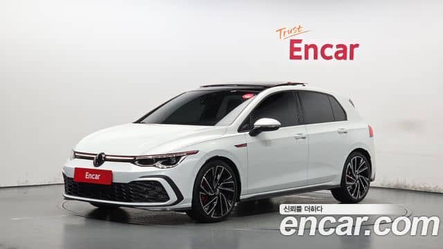 Volkswagen Golf, 2024