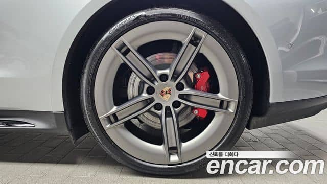 Porsche Taycan, 2026