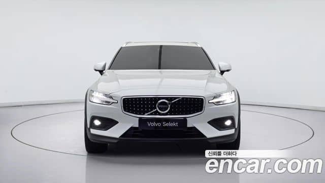 Volvo V60 Cross Country, 2021