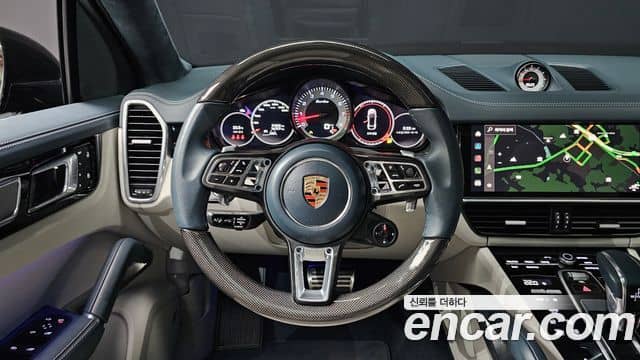 Porsche Cayenne, 2023
