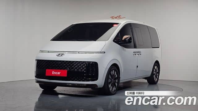 Hyundai Staria, 2021