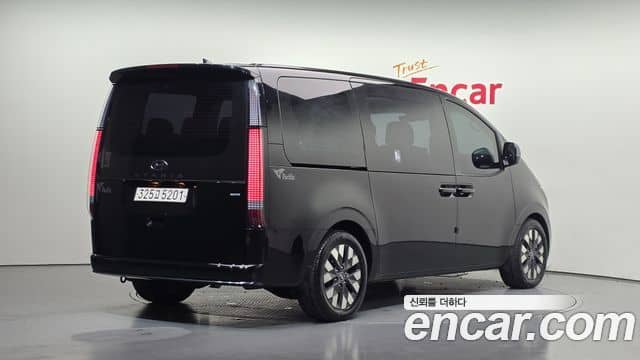 Hyundai Staria, 2023