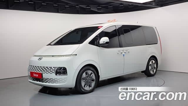 Hyundai Staria, 2023