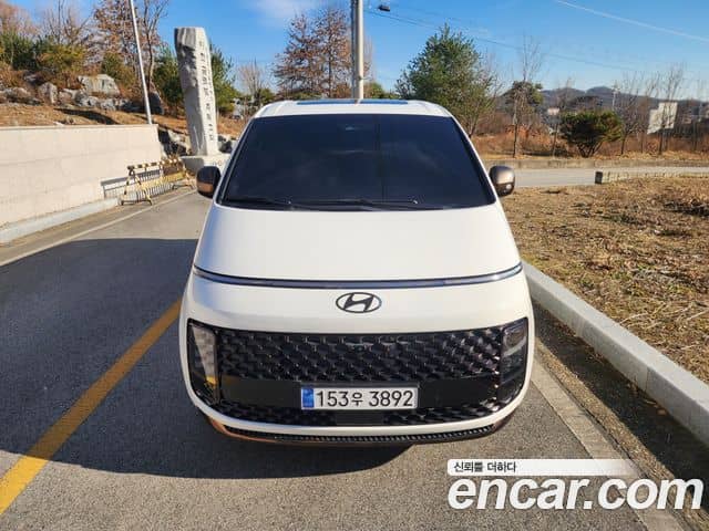 Hyundai Staria, 2025
