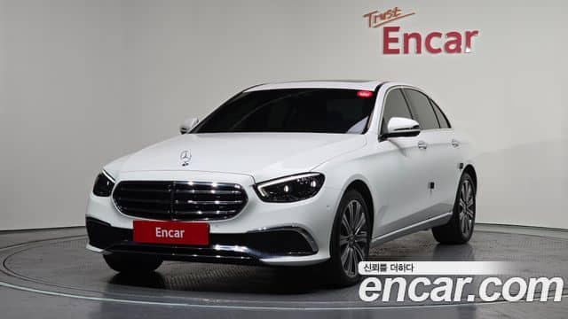Mercedes-Benz E-Class, 2022