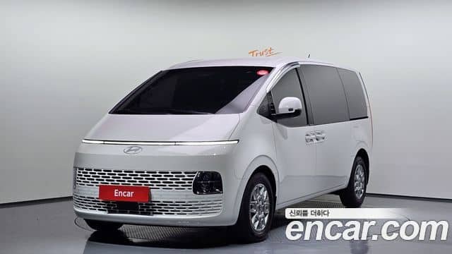 Hyundai Staria, 2025