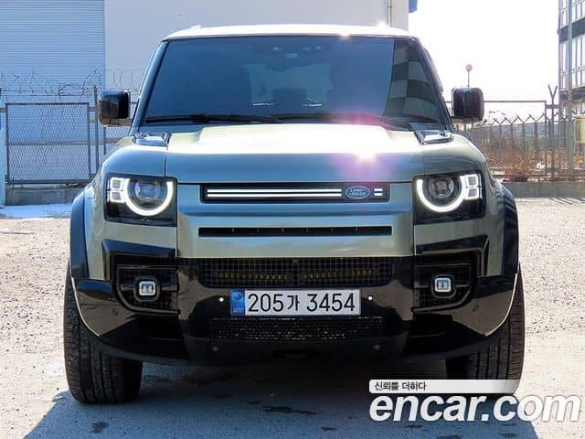 Land Rover Defender, 2021
