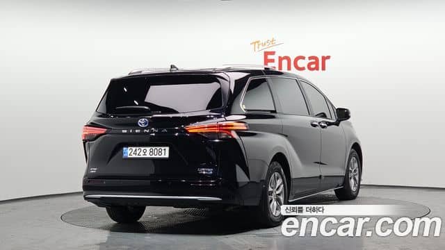 Toyota Sienna, 2024