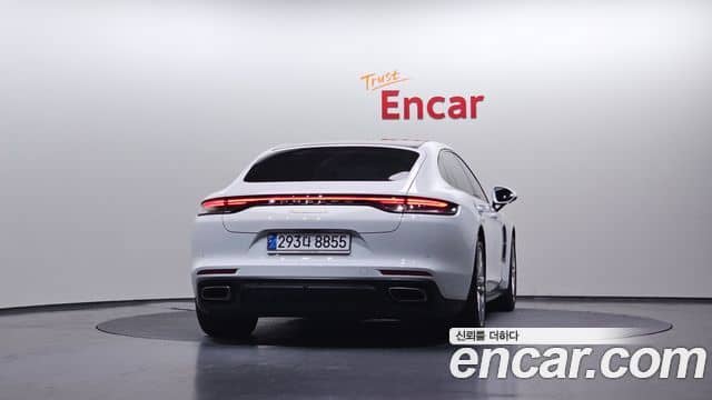 Porsche Panamera, 2022