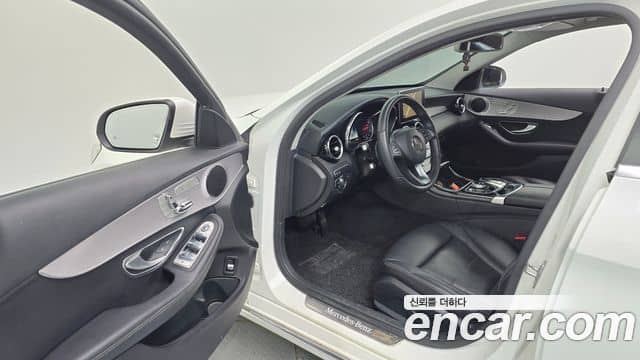 Mercedes-Benz C-Class, 2018