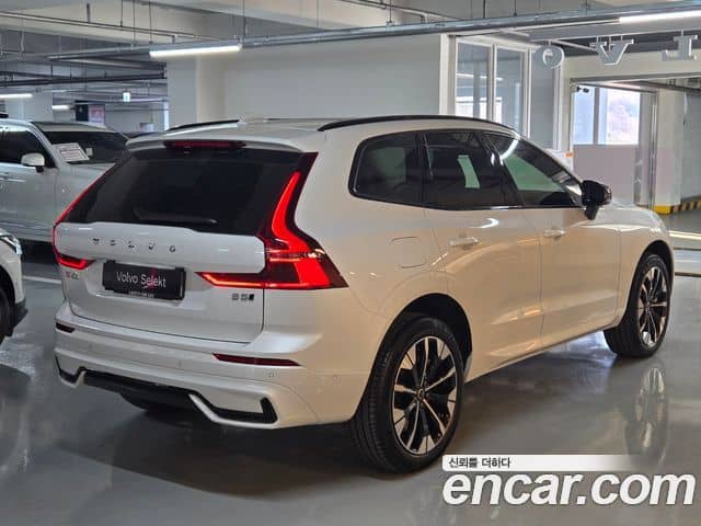 Volvo XC60, 2025