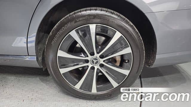 Mercedes-Benz E-Class, 2021
