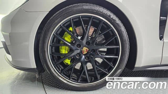 Porsche Panamera, 2020