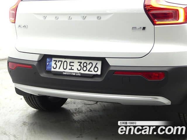 Volvo XC40, 2024