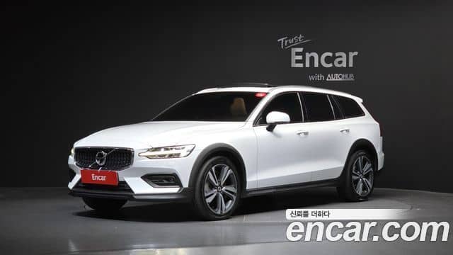 Volvo V60 Cross Country, 2019