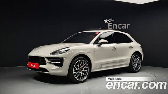 Porsche Macan, 2021