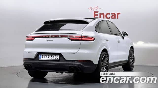 Porsche Cayenne, 2023