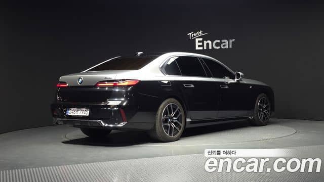 BMW 7 Series, 2023
