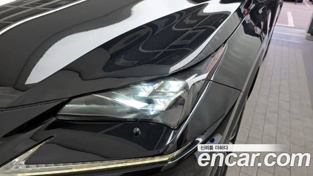 Lexus NX300, 2018