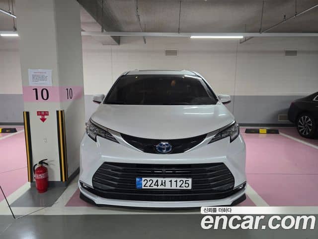 Toyota Sienna, 2024