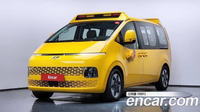 Hyundai Staria, 2023