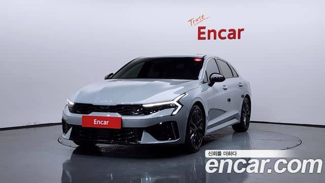 Kia K5, 2025