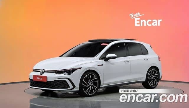 Volkswagen Golf, 2024