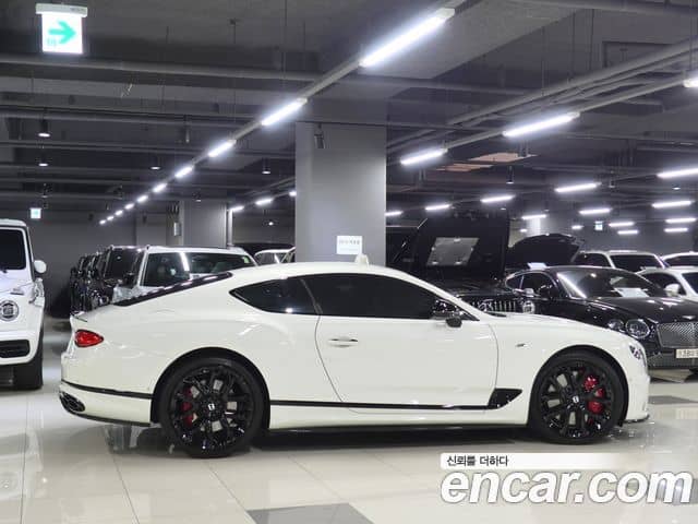 Bentley Continental GT, 2023