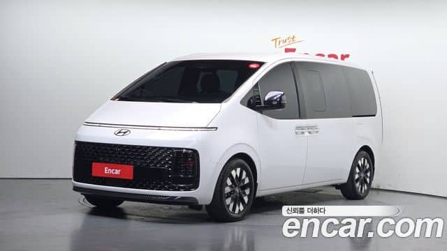 Hyundai Staria, 2024