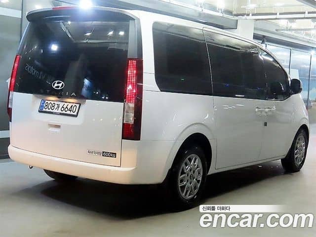 Hyundai Staria, 2025