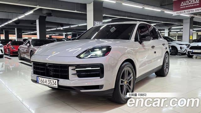 Porsche Cayenne, 2023