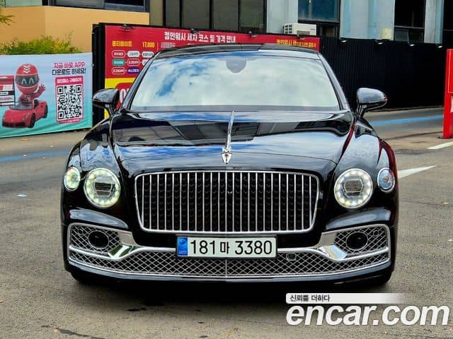Bentley Flying Spur, 2023
