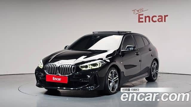BMW 1 Series, 2022