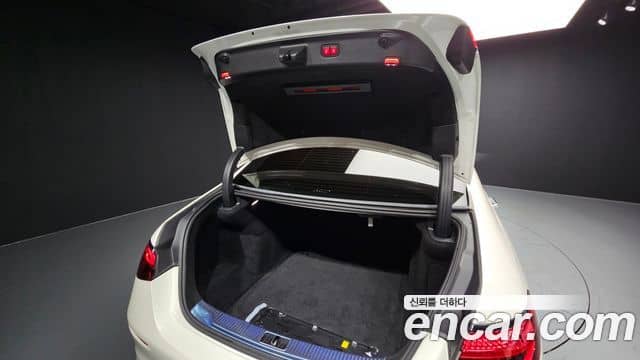 Mercedes-Benz S-Class, 2022