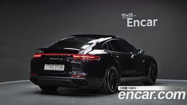 Porsche Panamera, 2020