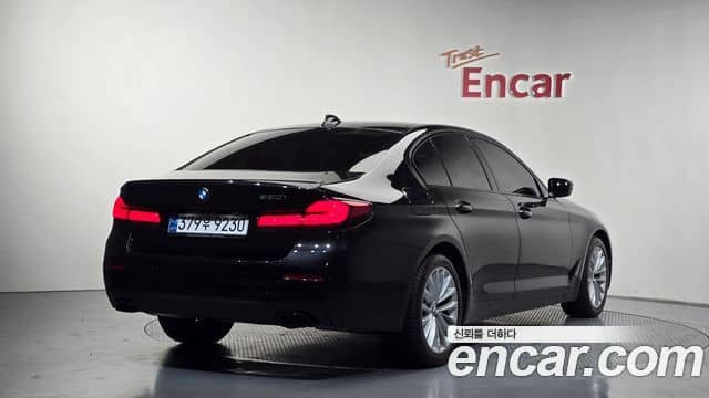 BMW 5 Series, 2022