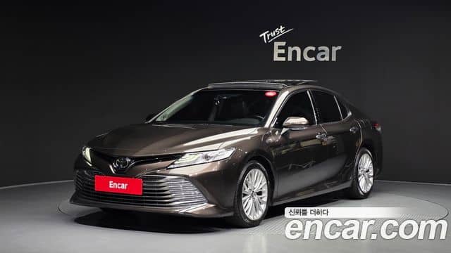 Toyota Camry, 2019