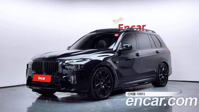 BMW X7, 2025