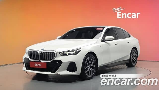 BMW 5 Series, 2025