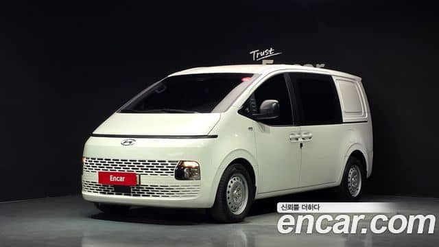 Hyundai Staria, 2022