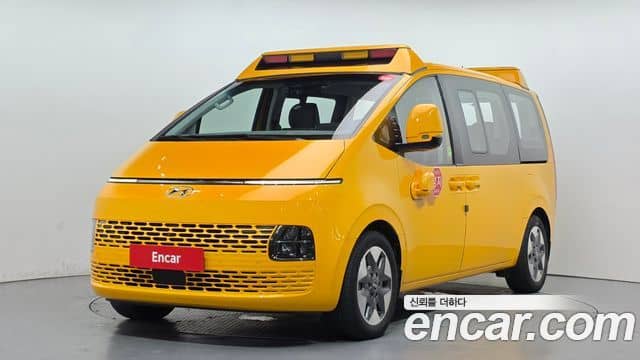 Hyundai Staria, 2023