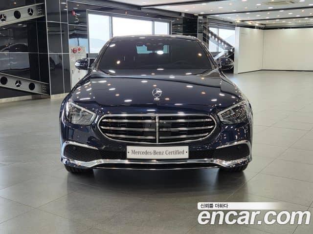 Mercedes-Benz E-Class, 2022