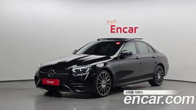 Mercedes-Benz E-Class, 2022