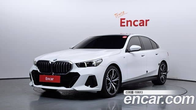 BMW 5 Series, 2024