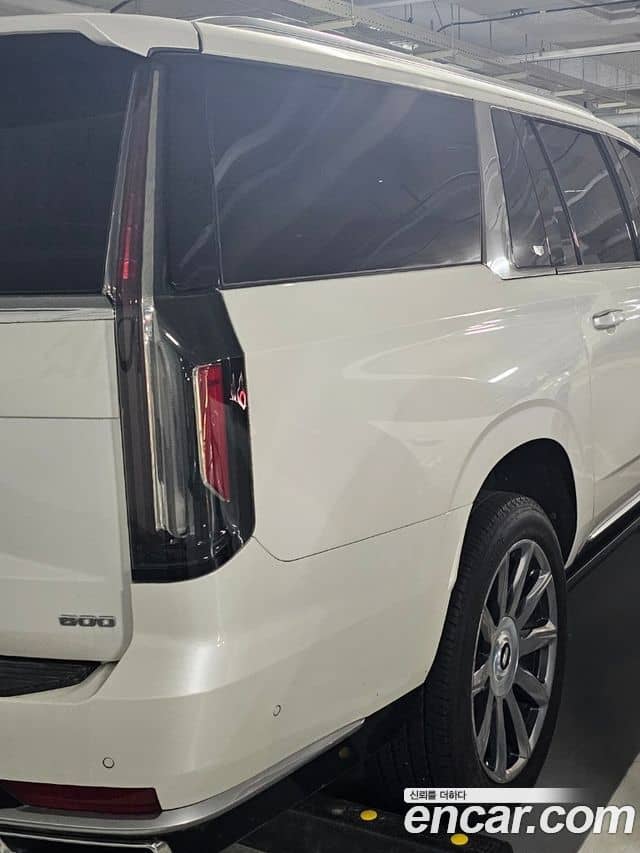 Cadillac Escalade, 2022