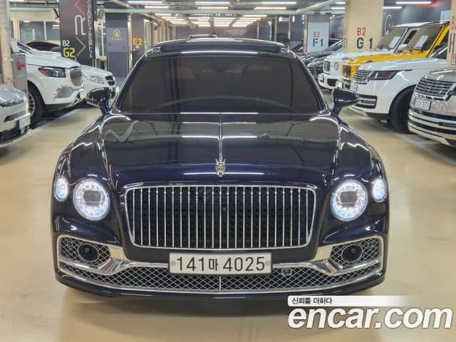 Bentley Flying Spur, 2023