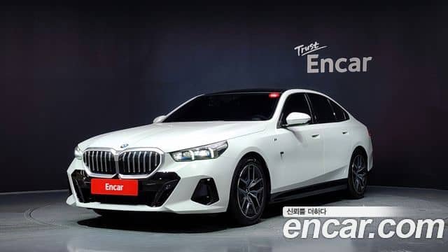 BMW 5 Series, 2025