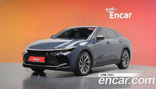 Toyota Crown Crossover, 2025