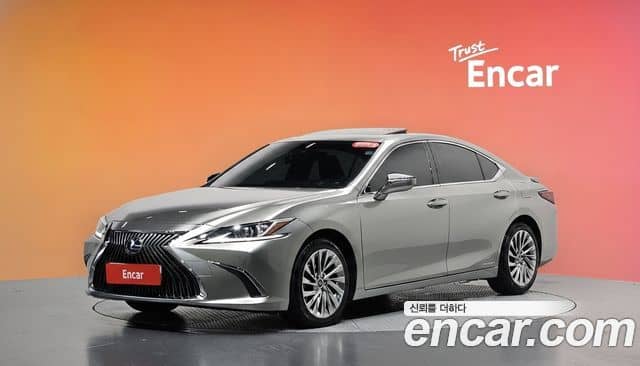 Lexus ES300h, 2021