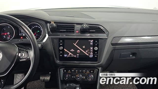 Volkswagen Tiguan, 2020